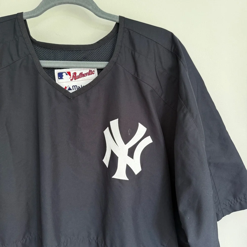 Majestic MLB New York Yankees Authentic Collection Short Sleeve Batting Jacket M